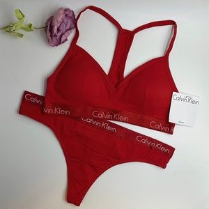 New Calvin Klein Triangle Bralette Pad Thong RED